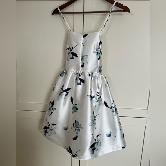 HONEY Chelsea Dress great for Prom/Graduation dress - Picture 4 of 6